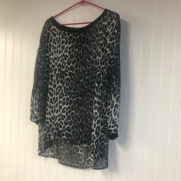 Maurices Sheer Black Leopard Print Women's Top Zipper Detail XL - Picture 2 of 4